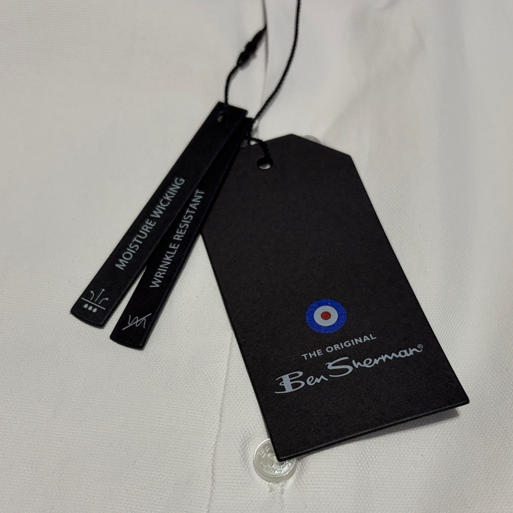 The Original Ben Sherman Wrinkle Resistant Men’s White Button-down Size Medium - Picture 4 of 5